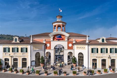 mcarthurglen serravalle outlet.